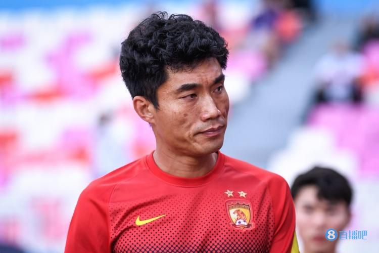 丰满少妇裸体spa按摩视频